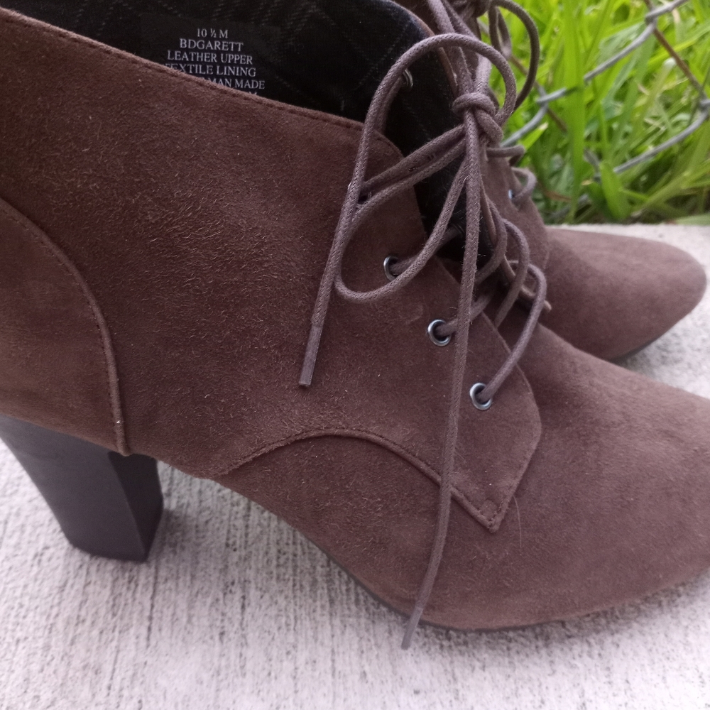 BANDOLINO  BOOTIES  HEELS SHOES